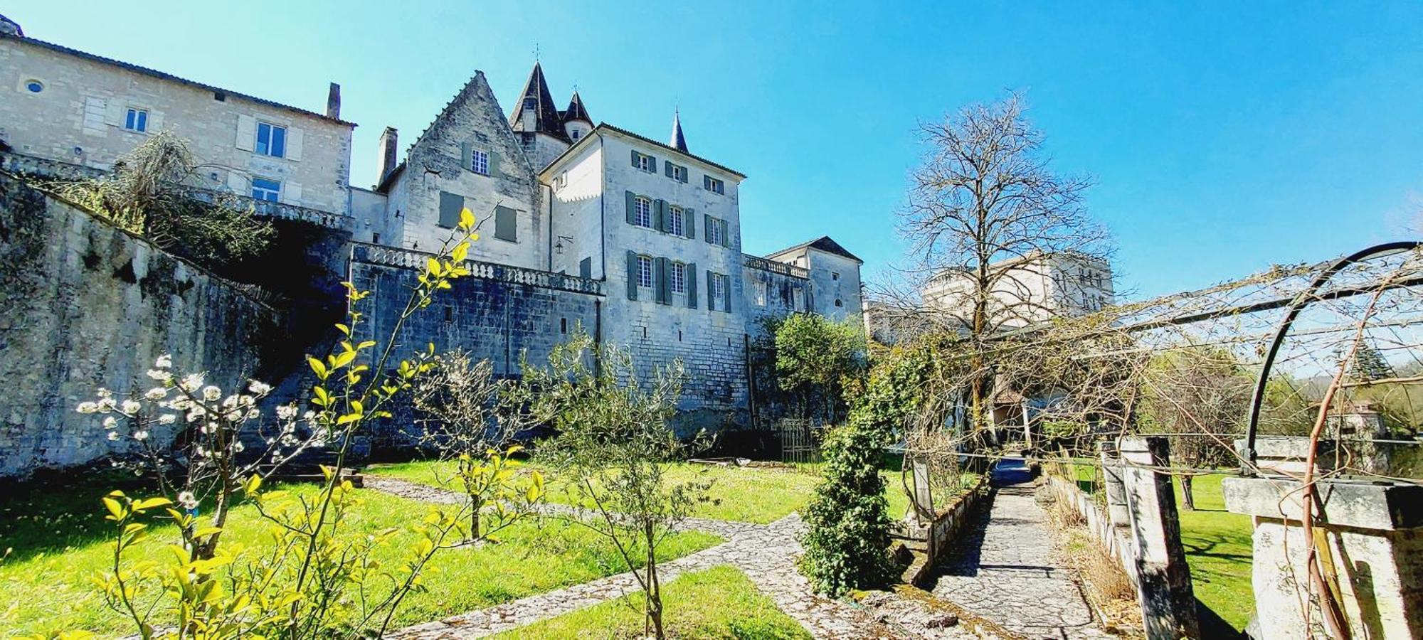Chateau Des Senechaux, Bourdeilles Eksteriør bilde