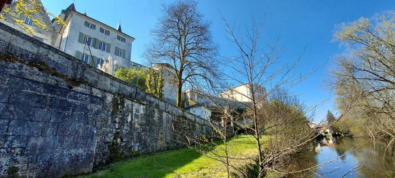 Chateau Des Senechaux, Bourdeilles Eksteriør bilde